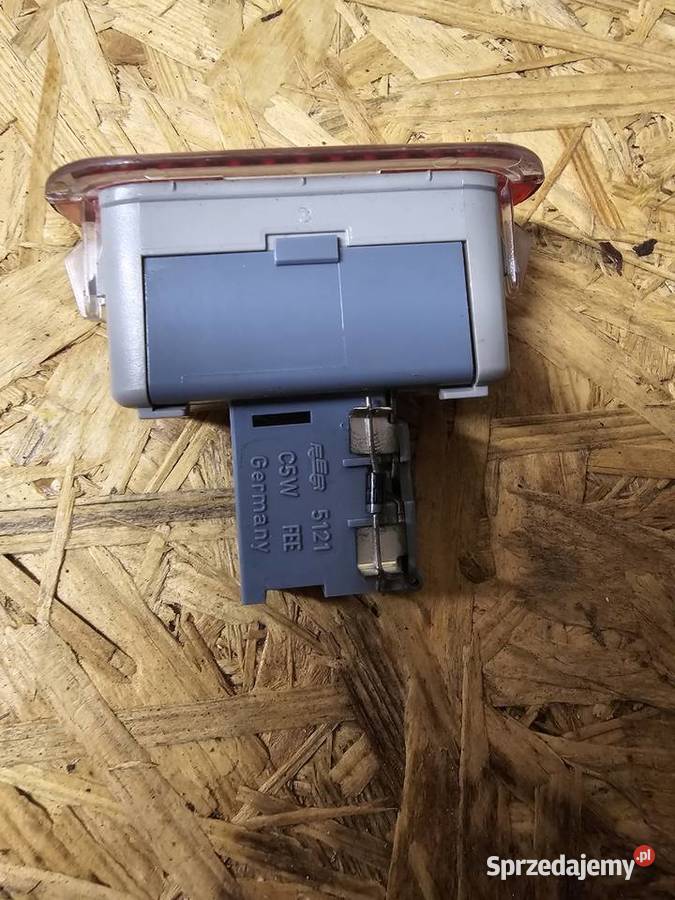 Lampa w boczek drzwi toledo 2 osobowe Części samochodowe