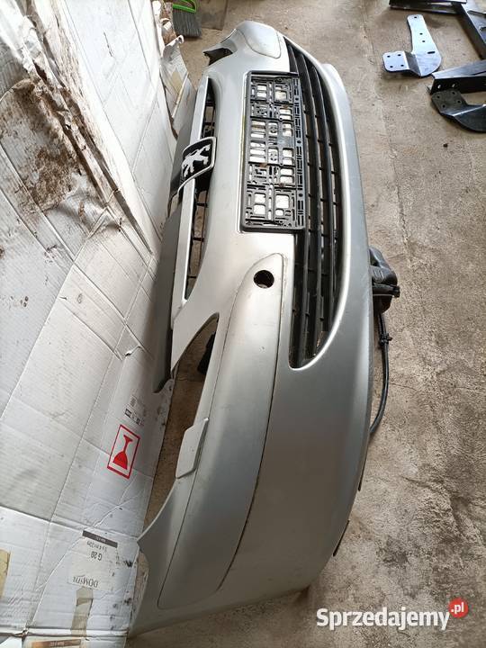 Peugeot 307 zderzak przód ze spryskiwaczami lamp Lipka