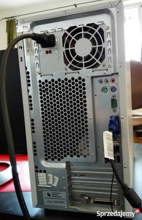 Zestaw komputerowy FujitsuSiemens 2x22GHz 2GB Pamięć RAM 2048 Poznań