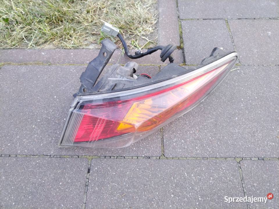Prawa Lampa tył w błotnik honda civic ufo EU osobowe Oświetlenie Dziecinów sprzedam