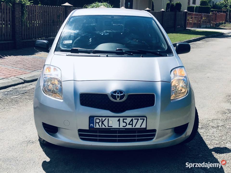 Toyota Yaris II SREBRZYSTY 10 VVTi 69 Krajowy manualna
