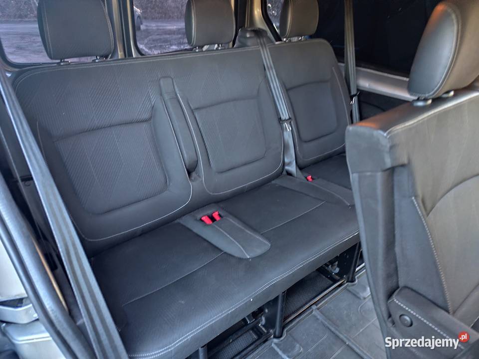 Renault Trafic Vivaro Long 8 osobowy krajowy Katowice sprzedam