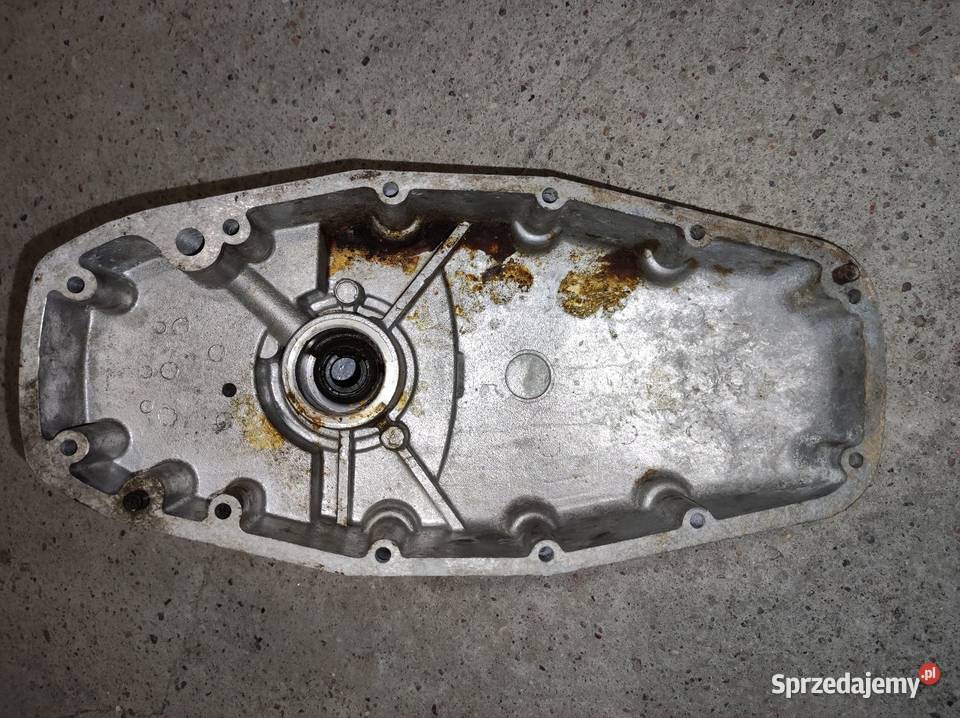 Dekiel zapłonu z pokrywą rozrządu silnika Dniepr Leszno