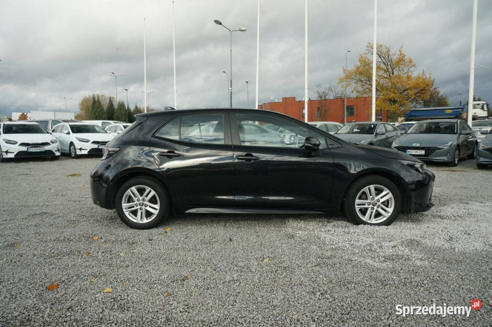 Toyota Corolla 18 Hybrid 98 Comfort Salon Fakura centralny zamek Poznań sprzedam