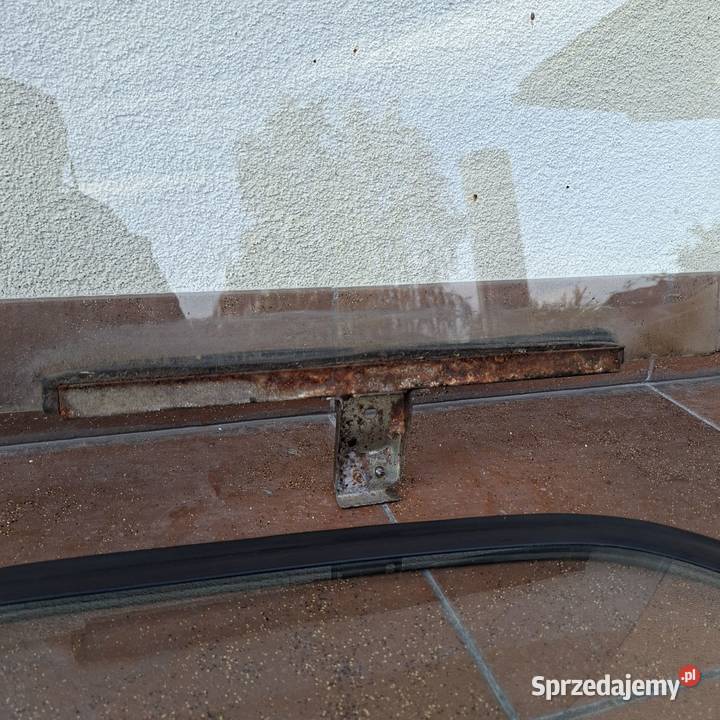 Szyby boczne drzwiowe przód tył Fiat 126p ST FL Olesno
