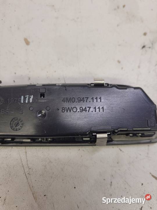LAMPKA PODSUFITKI TYLNA TYŁ AUDI A4 B9 8W0947111 osobowe śląskie Przystajń