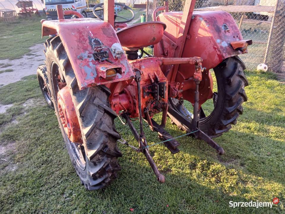 Ciagnik McCormick Farmall D324 sprawny 1960r