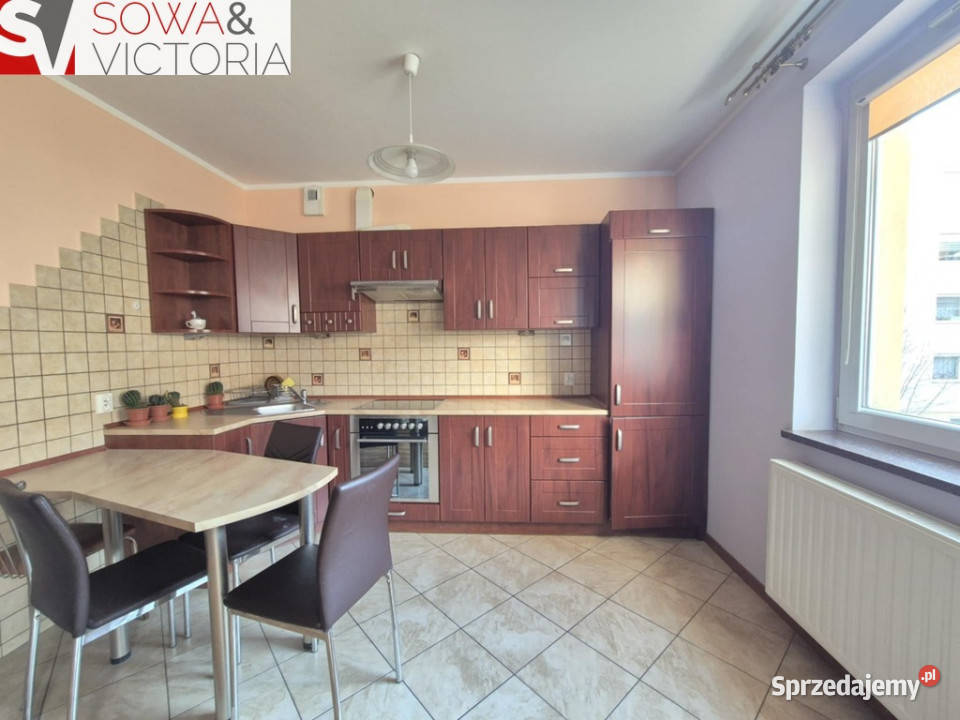 Duża kawalerka w pobliżu szkoły podstawowej 2 parter Świebodzice