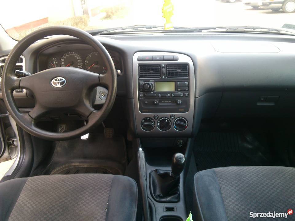 Na sprzedaż Toyota Avensis 2002 20 D4D 110 srebrny warmińsko-mazurskie Elbląg