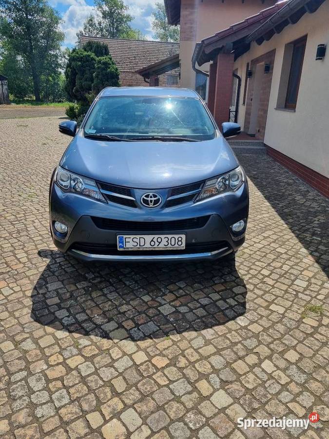 Toyota rav 4 sprowadzony Gościmiec