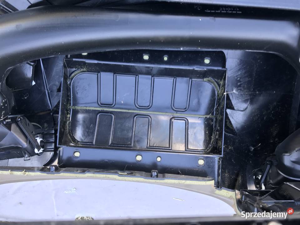 Deska rozdzielcza konsola Volvo S60 V70 XC70 Lesznowola sprzedam