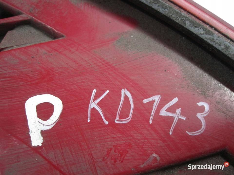 MERCEDES C KLASA W204 lampa prawa tył 2048203064