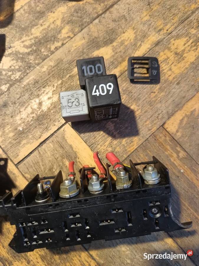 Volkswagen Golf 4 Części Rok produkcji 2001 Części samochodowe Jaworzno sprzedam