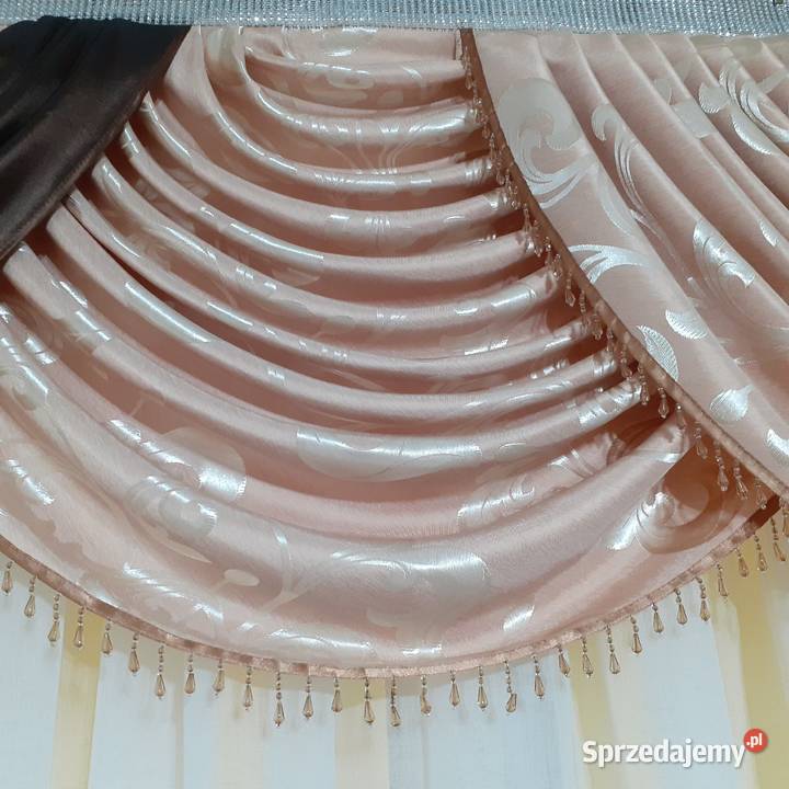 Lambrekin z koralami Mława