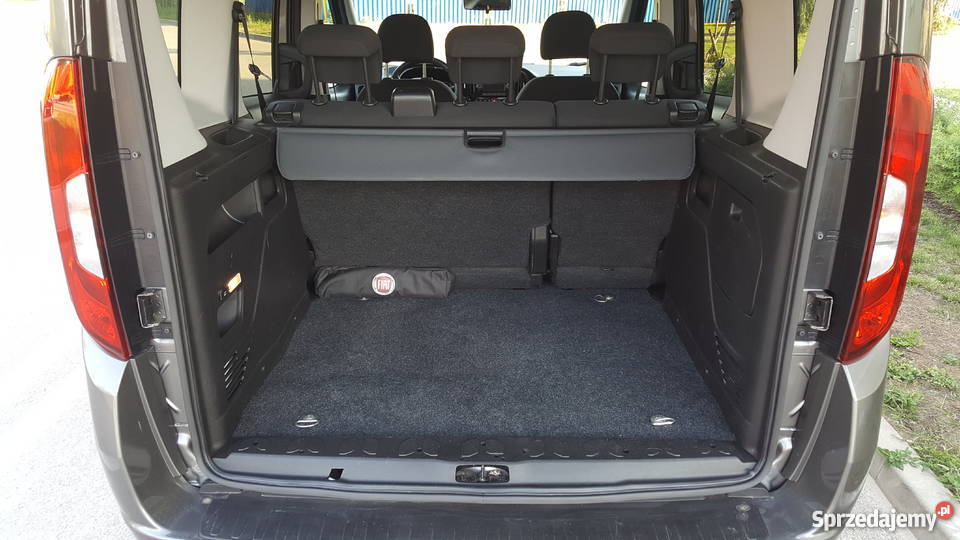 Fiat Doblo Lift Lounge 20JTDM 135 NAVI ALU 45 diesel Otwock