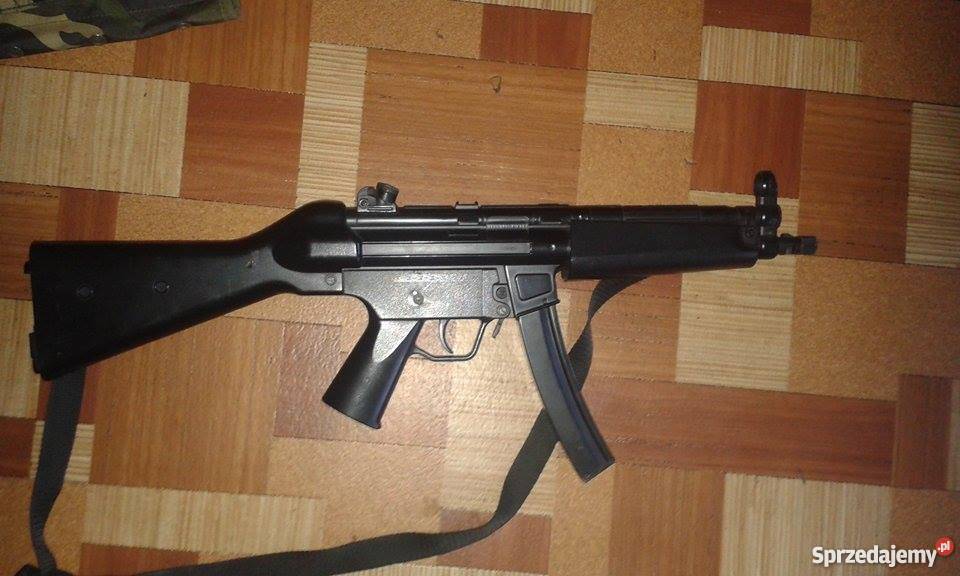 Sprzet ASG replika MP5 Kamizelka taktyczna pleca Katowice