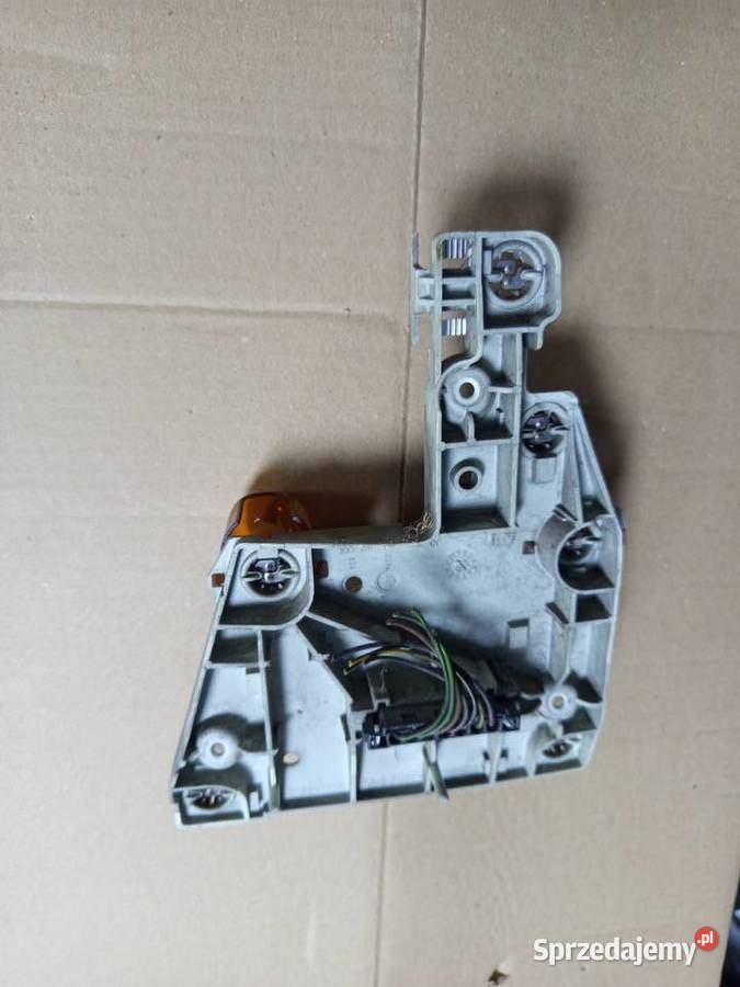 Mercedes W211 sedan wkład lampy tylnej lewy Motoryzacja lubuskie