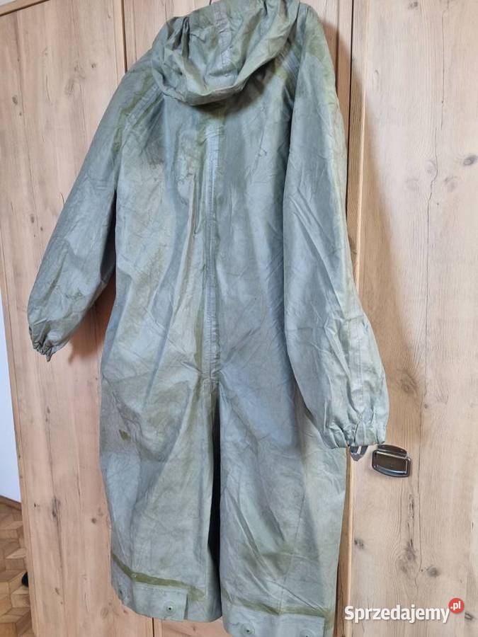 Wojskowy płaszcz przeciwdeszczowy