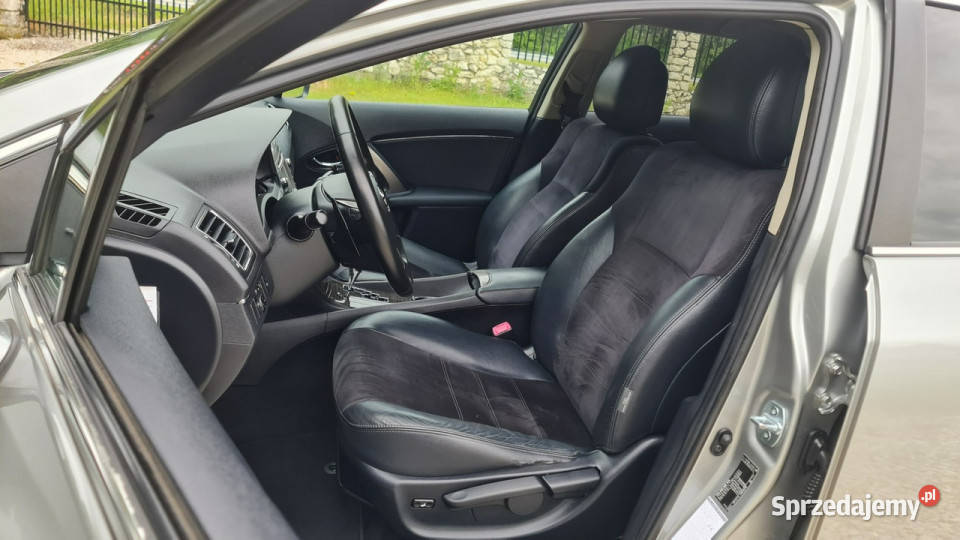 Toyota Avensis 18 16v 147 Automat NAVI Skóra garażowany Chmielnik