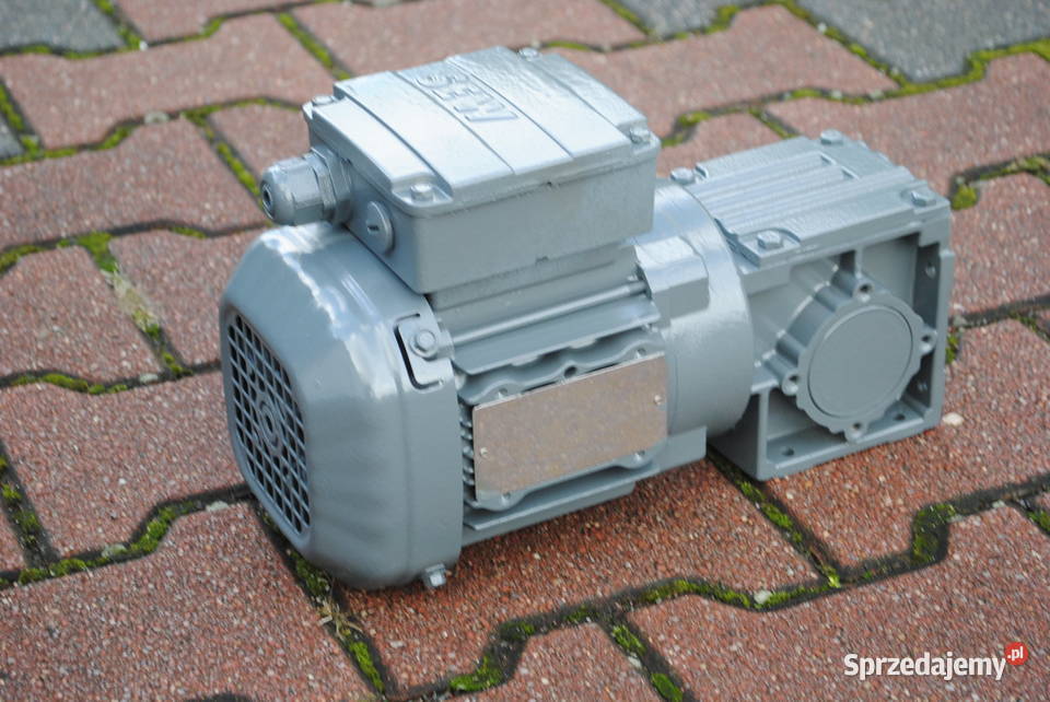 Motoreduktor kątowy 037kw 135obrmin SEW sprzedam