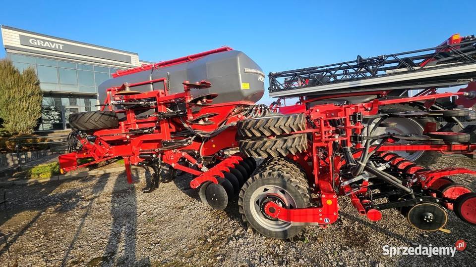 Zestaw uprawowosiewny HORSCH Focus 4 TD do siewu Jatutów