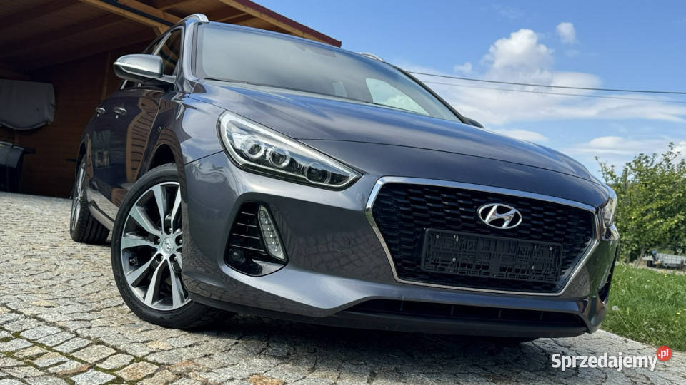 Hyundai i30 16 CRDI 110 z Niemiec SERWISOWANY ASR (kontrola trakcji) Strzegom