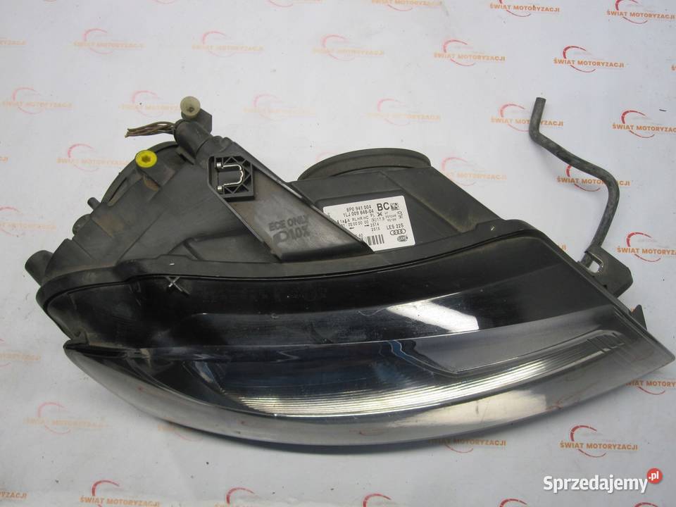 AUDI A3 SPORTBACK 8PA 10r lampa prawa przód świętokrzyskie Kielce