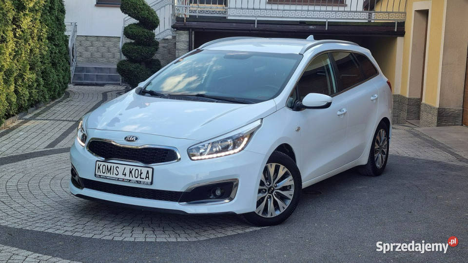 Kia Ceed Lift Navi Wzorowy Stan 16 135 GWARANCJA aluminiowe felgi Płońsk