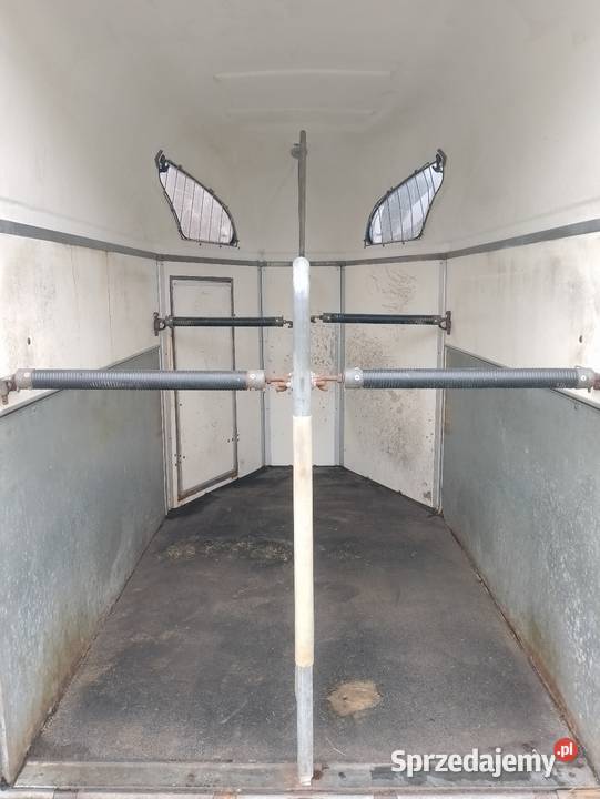 Do sprzedania przyczepa do przewozu dwóch koni