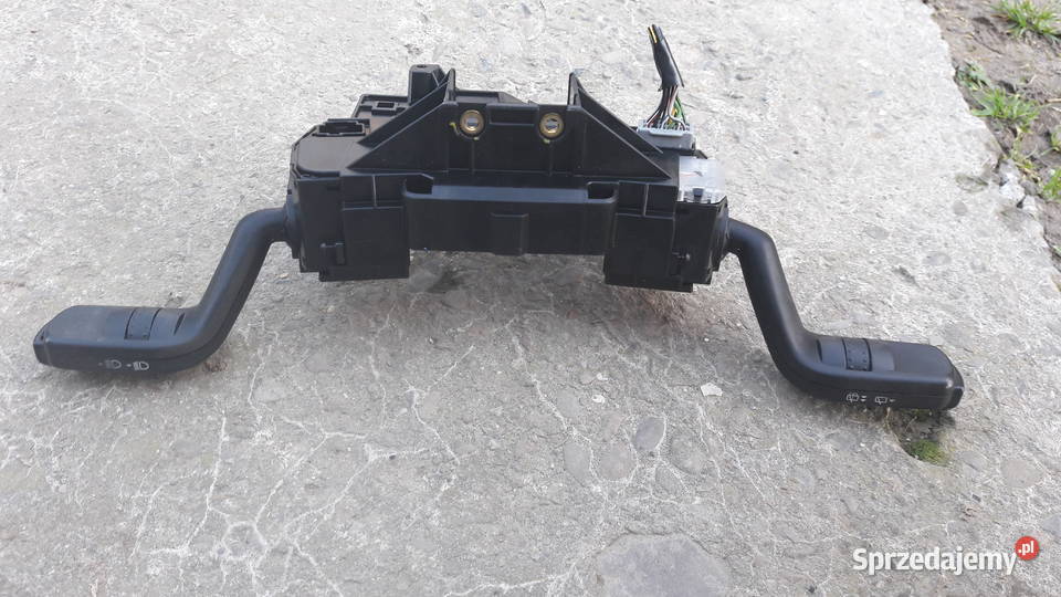 Przełącznik zespolony pająk Ford Focus C 0307r