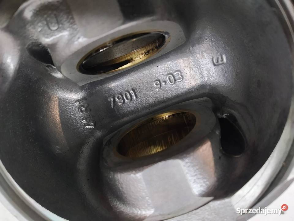 TŁOK 7901 20 TDI VW Volkswagen Touran I 20032010 sprzedam