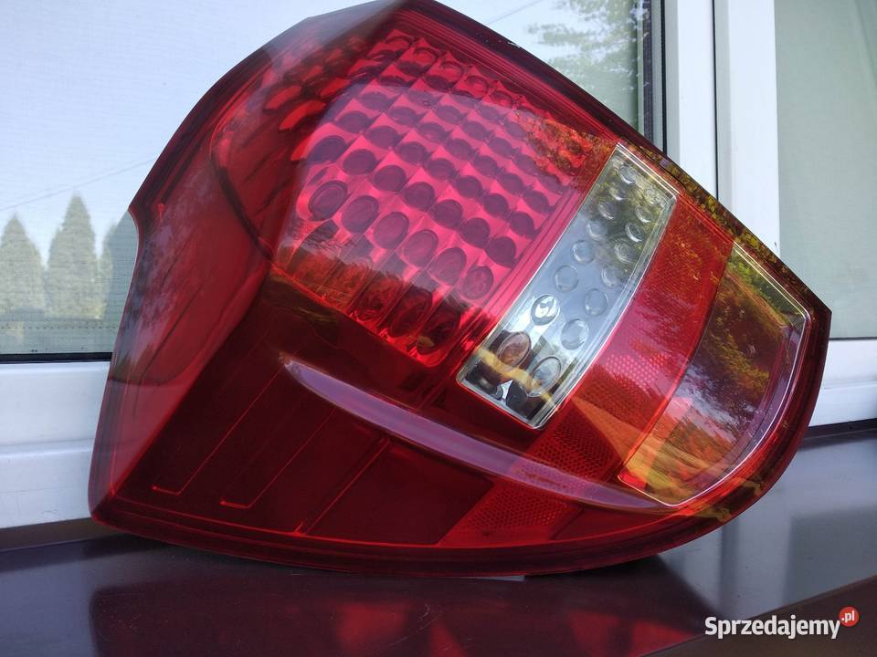 Kia Ceed I LIFT FL kombi lampa tył tylna lewa Sieradz sprzedam