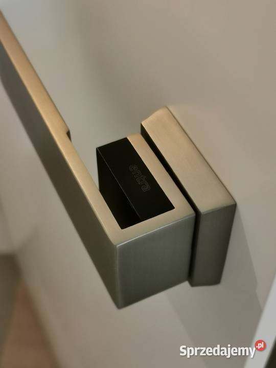 Montaż klamek Warszawa