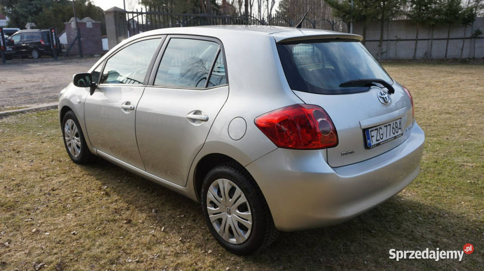 Toyota Auris zarejestrowany ubezpieczony elektryczne lusterka Zielona Góra sprzedam