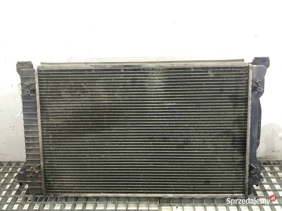 CHŁODNICA WODY AUDI A4 B6 25 163 0005 RADIATOR