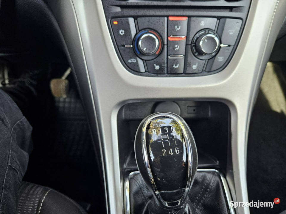 Opel Astra Podgrzewane fotele i kierownica 4/5 śląskie Ruda Śląska