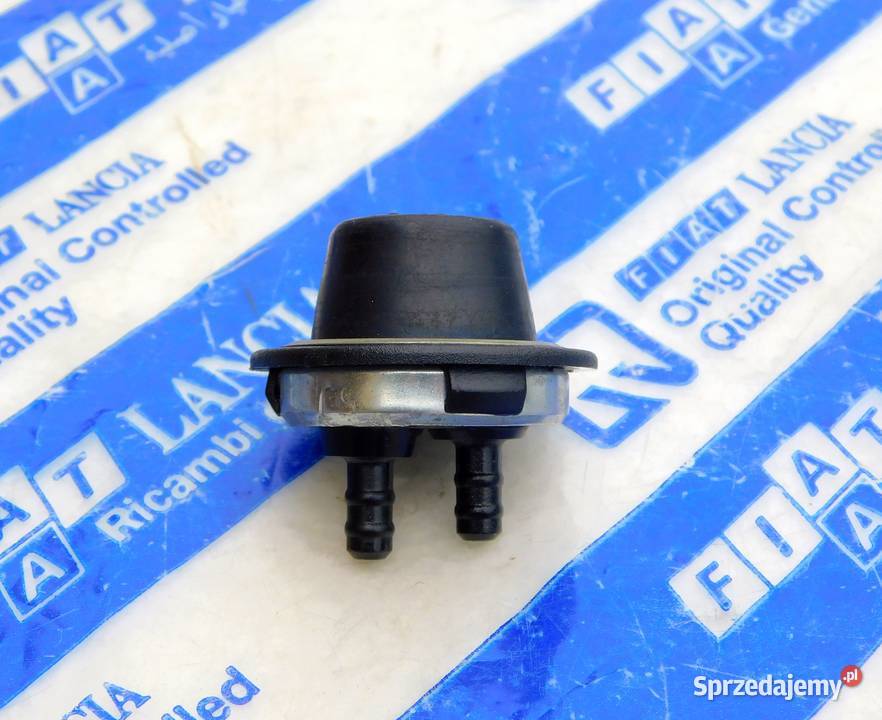 NOWA pompka spryskiwaczy Fiat 126p 126 stary typ Pompki spryskiwaczy