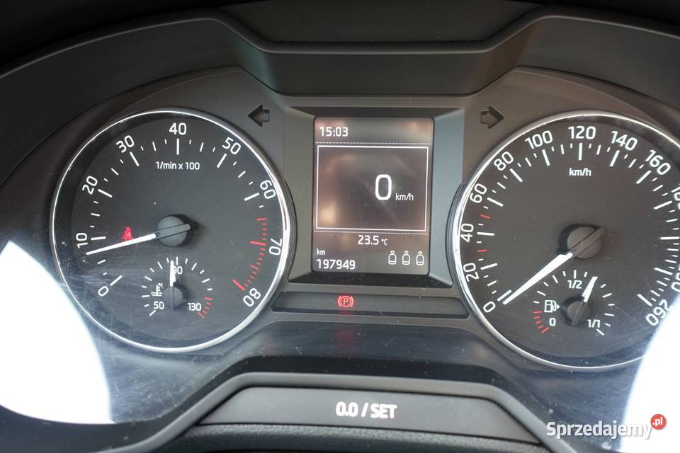 SKODA OCTAVIA 12TSI 105 KLIMATYZACJA SALON sprzedam