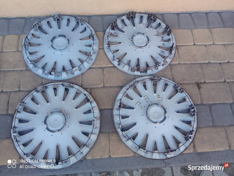 Kołpaki Volkswagen 16 oryginalne 3C0601147D Oleszyce sprzedam