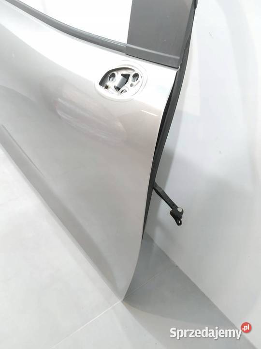 DRZWI PRAWE PRZÓD ZQS Suzuki Baleno II 20152022 świętokrzyskie