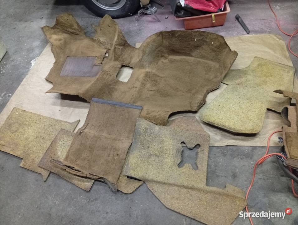 Dywan przód brązowy VW T3 Rok produkcji 1990 sprzedam