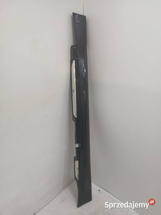 LISTWA PROGOWA PRAWA BMW E87 M PAKIET 4759 BLACK Strzyżewice