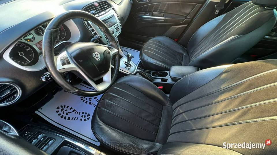Lancia Delta AutomatPanoramaJTDPiękny kolor Zarejestrowany w Polsce Delta Świdnica