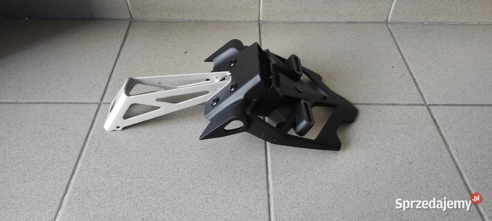 Mocowanie tablicy Yamaha R1 RN22 Opole