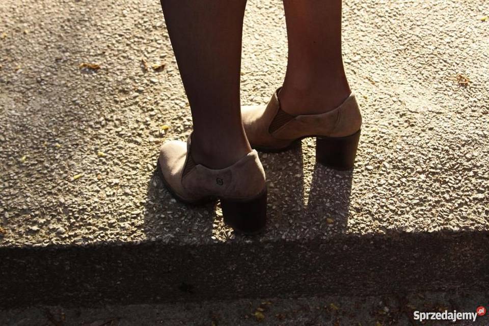 Oryginalne Botki Born Shoes praktycznie nowe 38 Rozmiar 38 Półbuty sprzedam