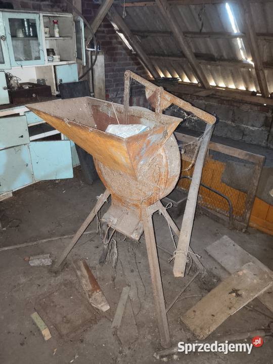 Śrutownik bijakowy Maszyny rolnicze Sompolno