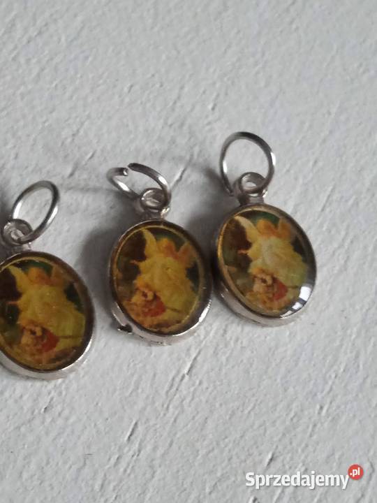 MALEŃKIE MINIATURY MEDALIKI RELIGIJNE DZIECKA wielkopolskie Piła