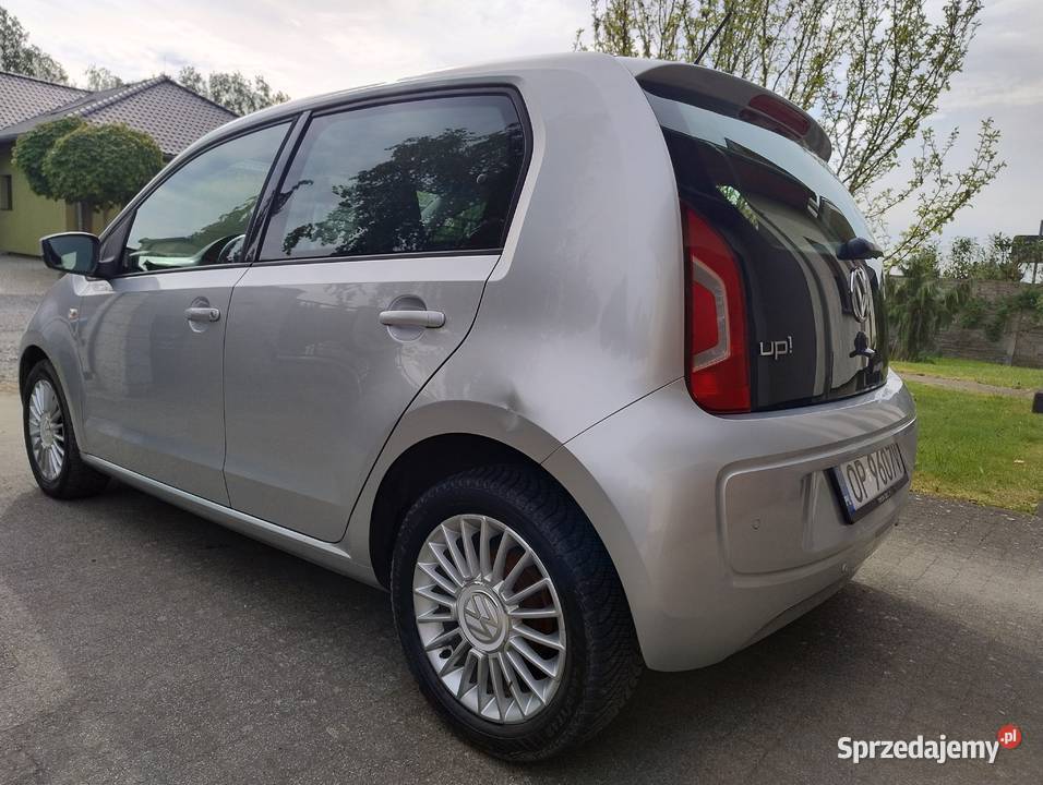 Zadbany VW up 5D z podgrzewanymi fotelami światła do jazdy dziennej opolskie
