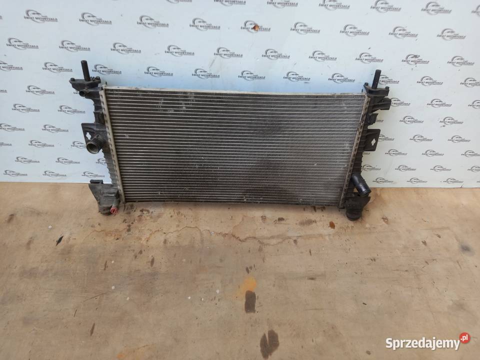 FORD FOCUS MK3 III 13r chłodnica wody