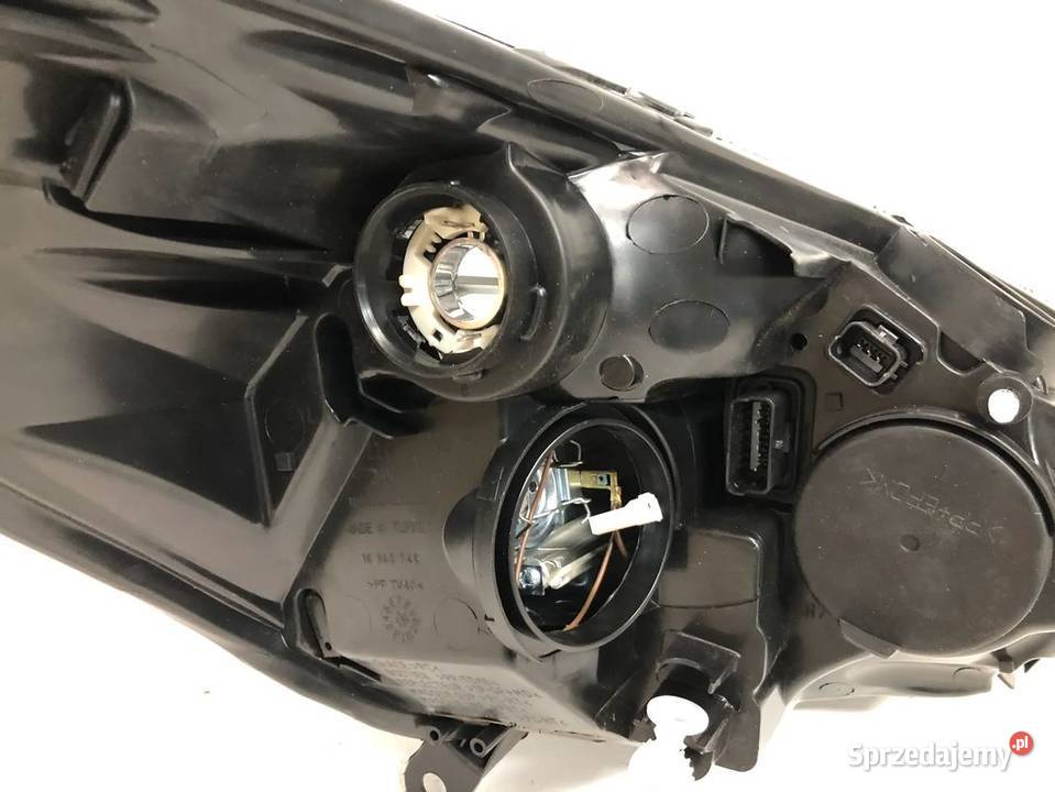 RENAULT FLUENCE 2013 LIFT REFLEKTOR LAMPA PRZÓD Motoryzacja sprzedam